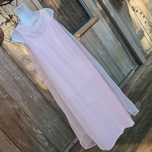 Vintage 2-Piece Radcliffe Dressing Gown - Picture 7 of 17